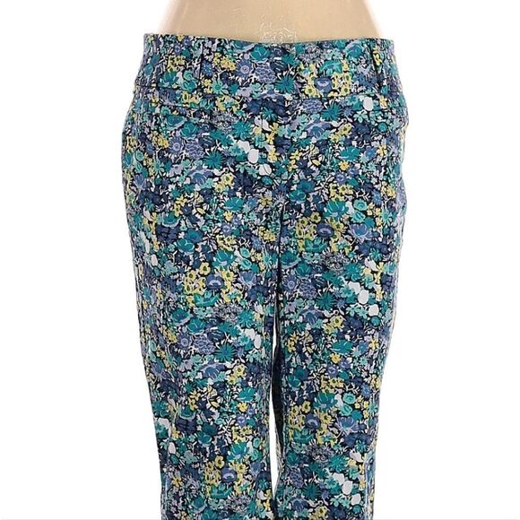 LOFT Khakis Floral Cropped - Picture 2 of 7